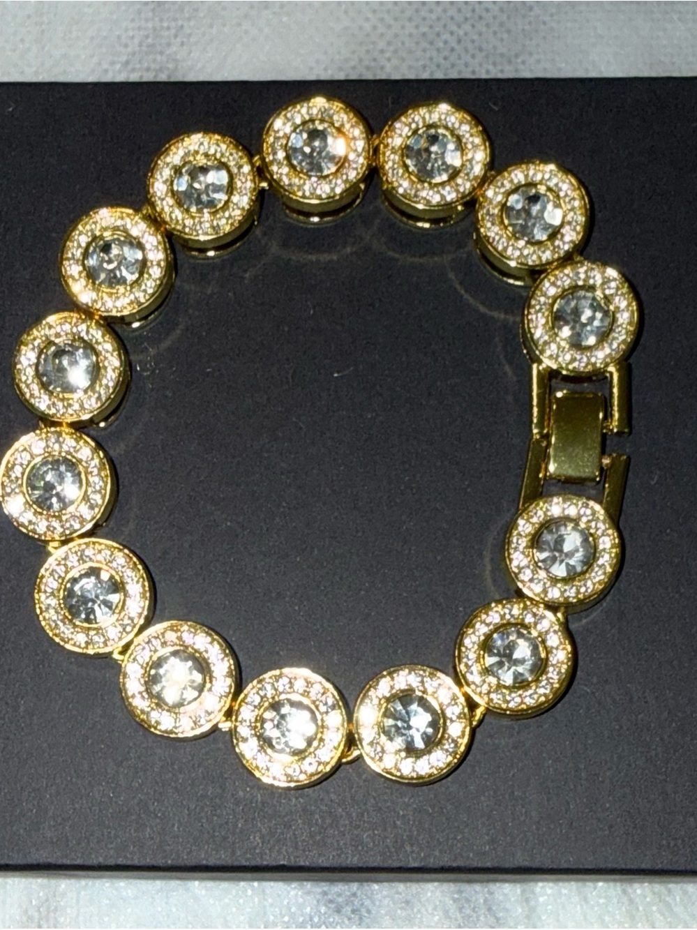 FASHION Gold-tone Round  Rhinestone Bracelet - NWT